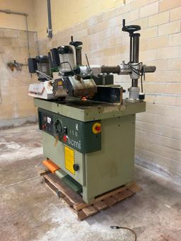 SCMI 1-1/4 Spindle Shaper / power feeders do not sell with machine