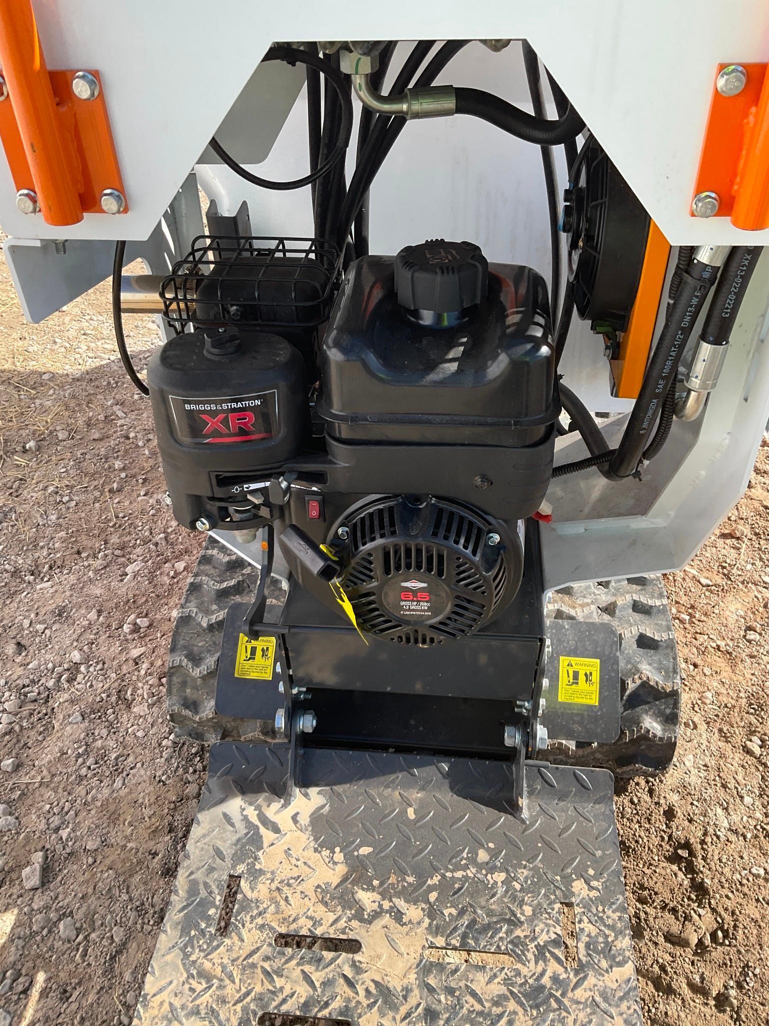(INV593) Lawn Hero New Unused Mini Trac Bucket