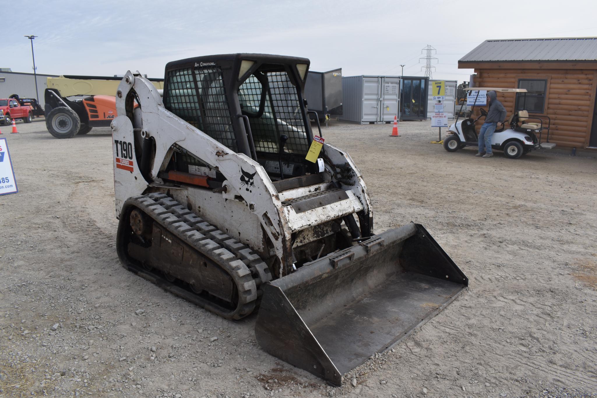 (INV819) Bobcat T190 Track Skidsteer, 3,514 hrs, open cab,