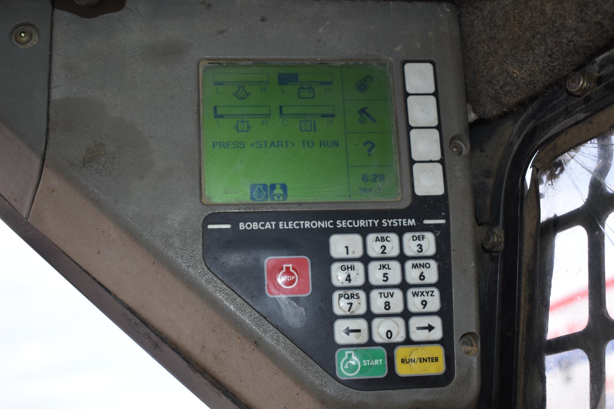 (INV819) Bobcat T190 Track Skidsteer, 3,514 hrs, open cab,