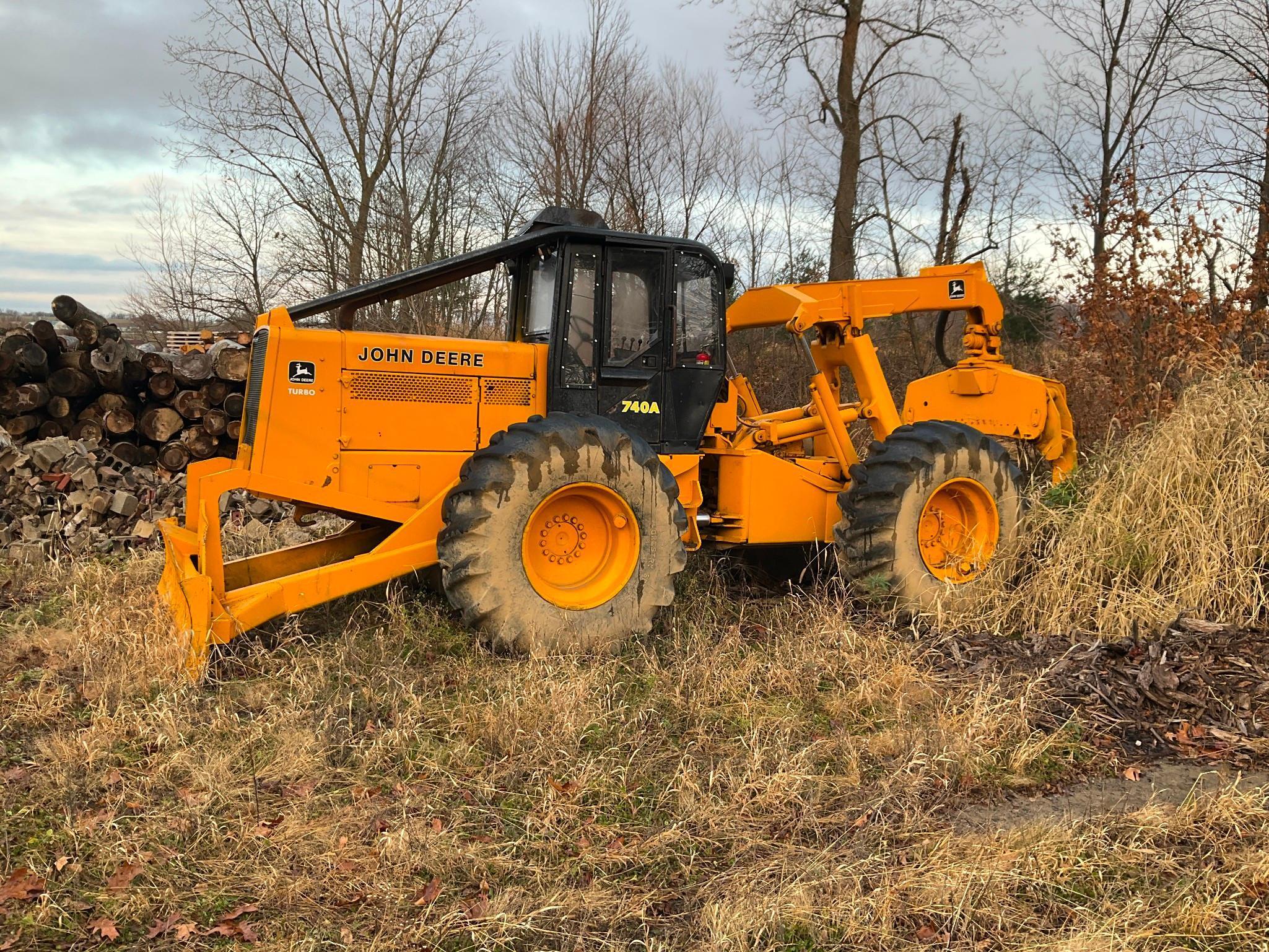 (INV50016) John Deere Model 740A Grabble Skidder With Winch