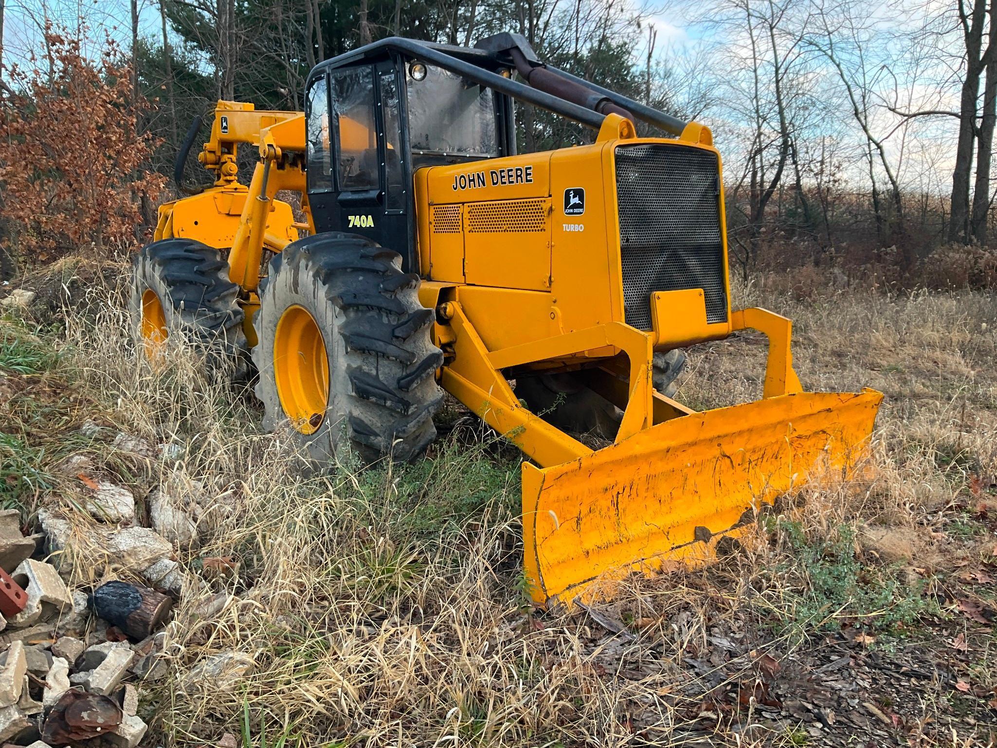 (INV50016) John Deere Model 740A Grabble Skidder With Winch