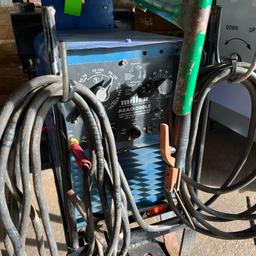 Miller Model 200 LE Welder/Generator