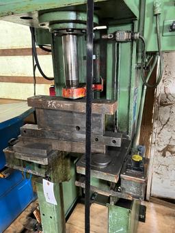 1973 Denison Multi Press, 6 Ton