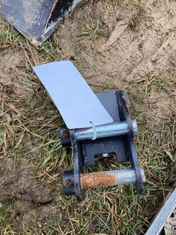 (INV567) New Unused Mini Excavator Quick Hitch Attachment