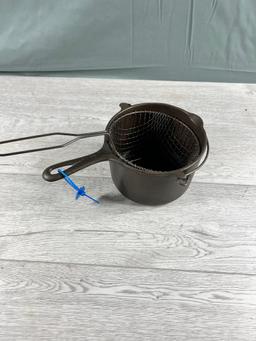 Griswold no. 1003 Deep Fat Fryer w/ basket
