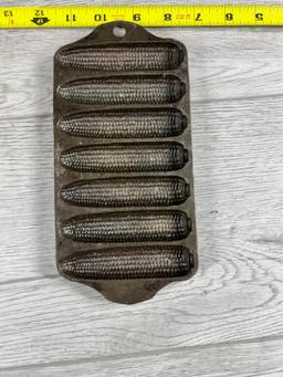 Griswold No. 262 Corn or Wheat Stick Pan
