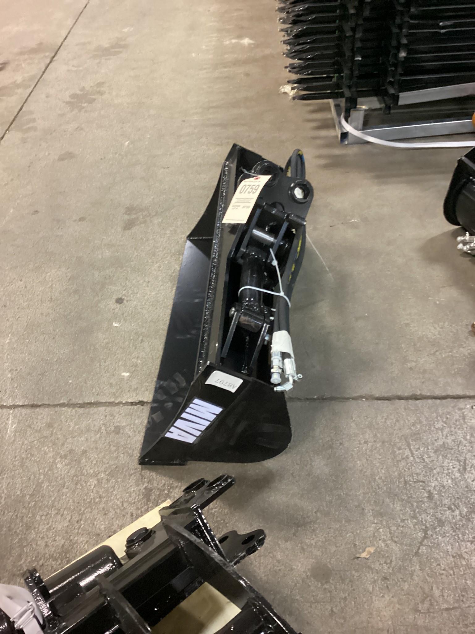 New Unused Miva 32 Inch Tilting Bucket Mini Excavator Attachment