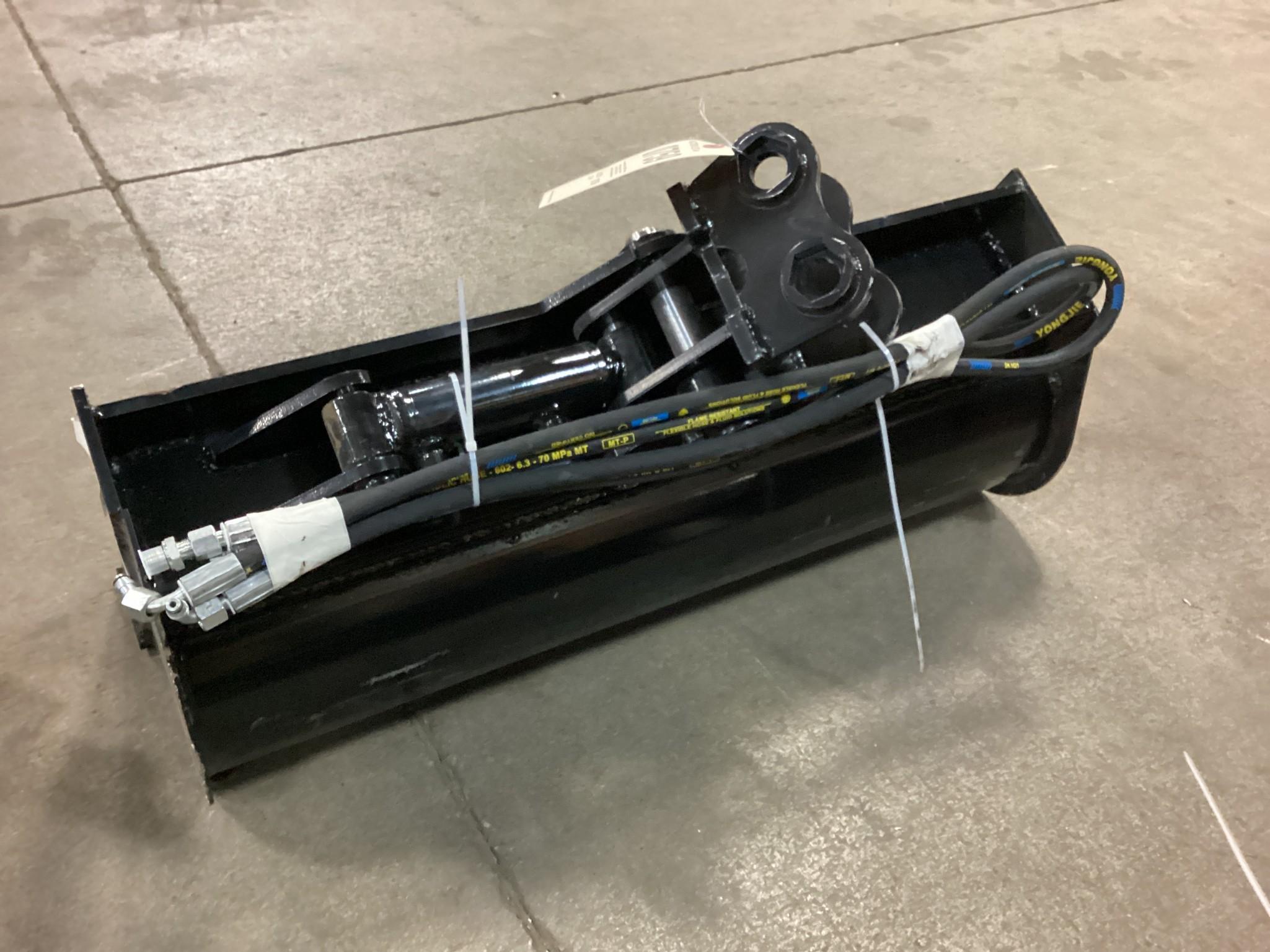 New Unused Miva 32 Inch Tilting Bucket Mini Excavator Attachment