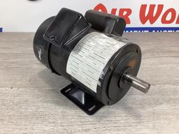 New Unused TEFC AC Induction Electric Motor, 1 Hp 230 Volt 1 Phase, 3450 rpm