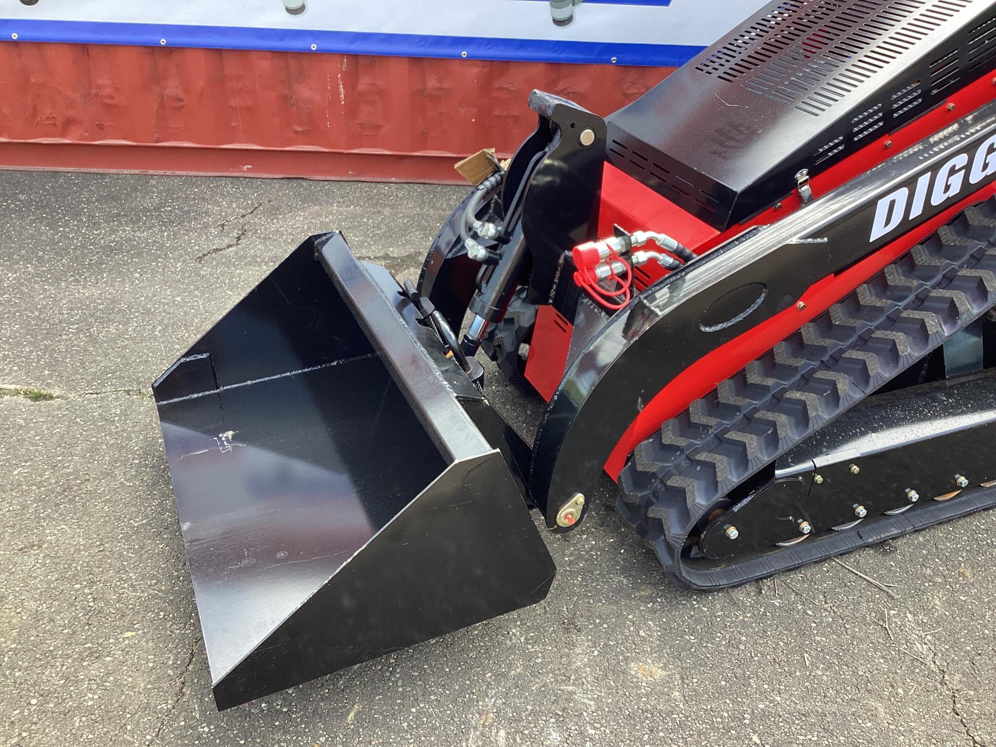 (Inv.99) New Unused Diggit Model SCL850 Tracked Skid Loader with Auxiliary Hydraulics