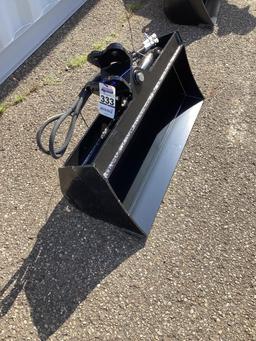New Unused Miva 32" Hydraulic Tilt Bucket Mini Excavator Attachment