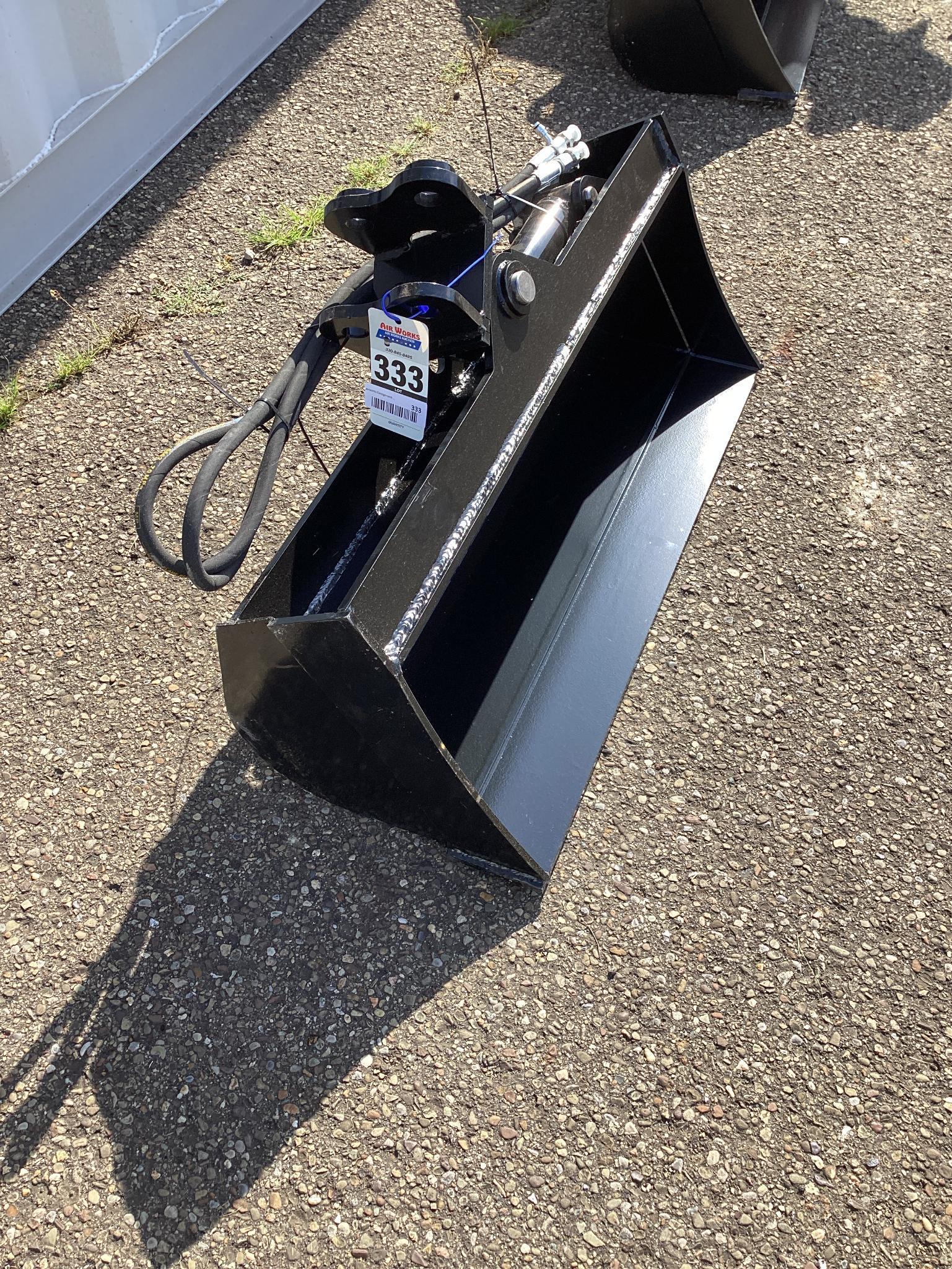 New Unused Miva 32" Hydraulic Tilt Bucket Mini Excavator Attachment