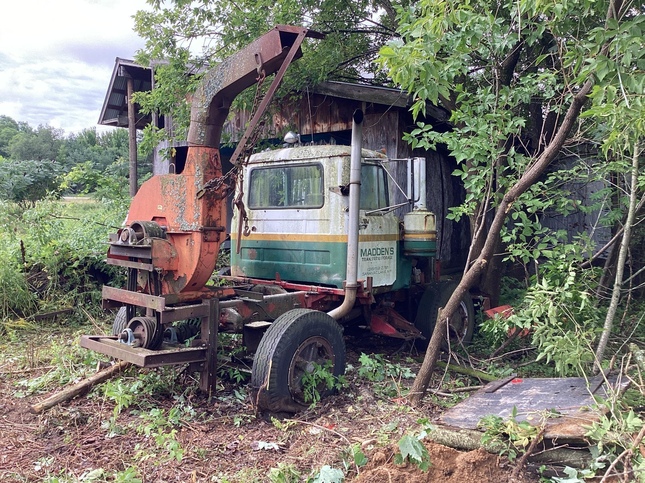 Normet Model CH231 Chipper Mounted on A Mack R-600 Truck