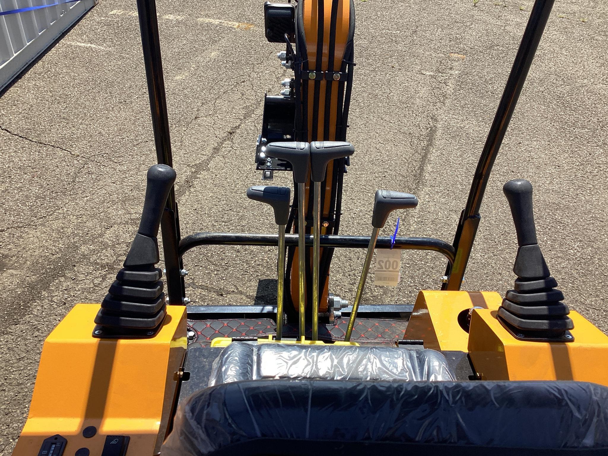 New Unused MIVA Model VA15 Mini Excavator, 16" Digging Bucket, Aux. Hydraulics, Dozer Blade,