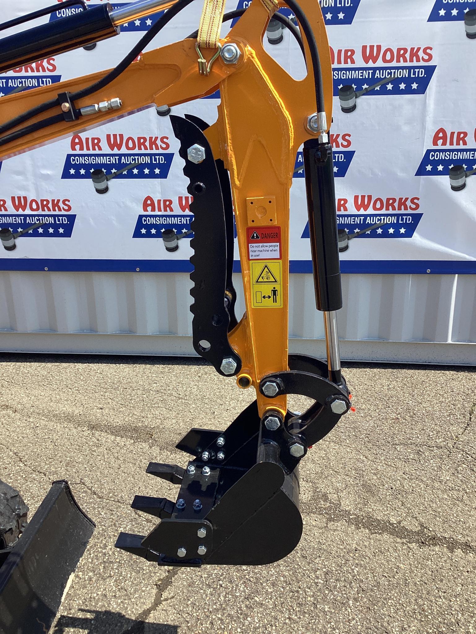New Unused MIVA Model VA15 Mini Excavator, 16" Digging Bucket, Aux. Hydraulics, Dozer Blade,