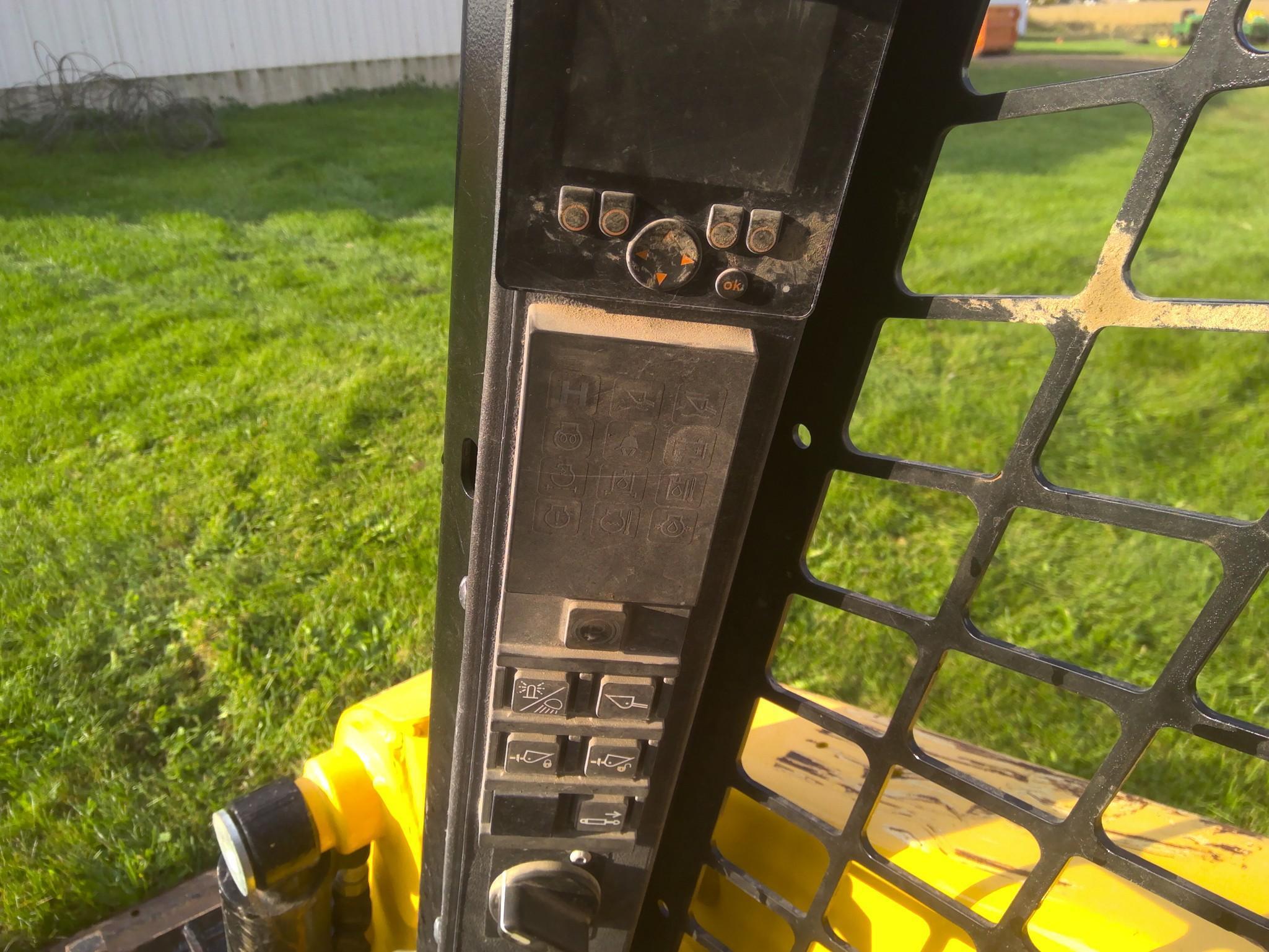 2022 Gehl RT165 Track Skidsteer, 2 Speed,