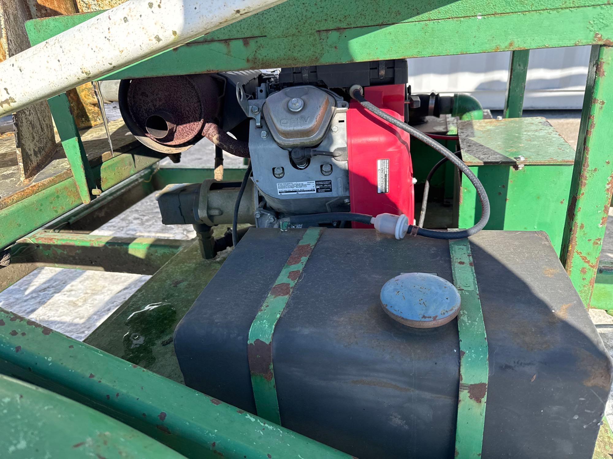 Promark Manlift w/Honda 20hp Motor -working machine - owner is upgrading