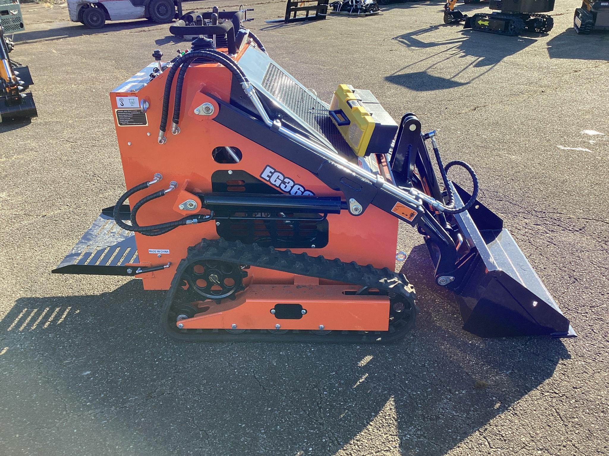 (Inv.51009) 2024 EGN EG36C Tracked Skid Loader, 13.5 Hp Gas Engine, Bucket, Aux. Hydraulics