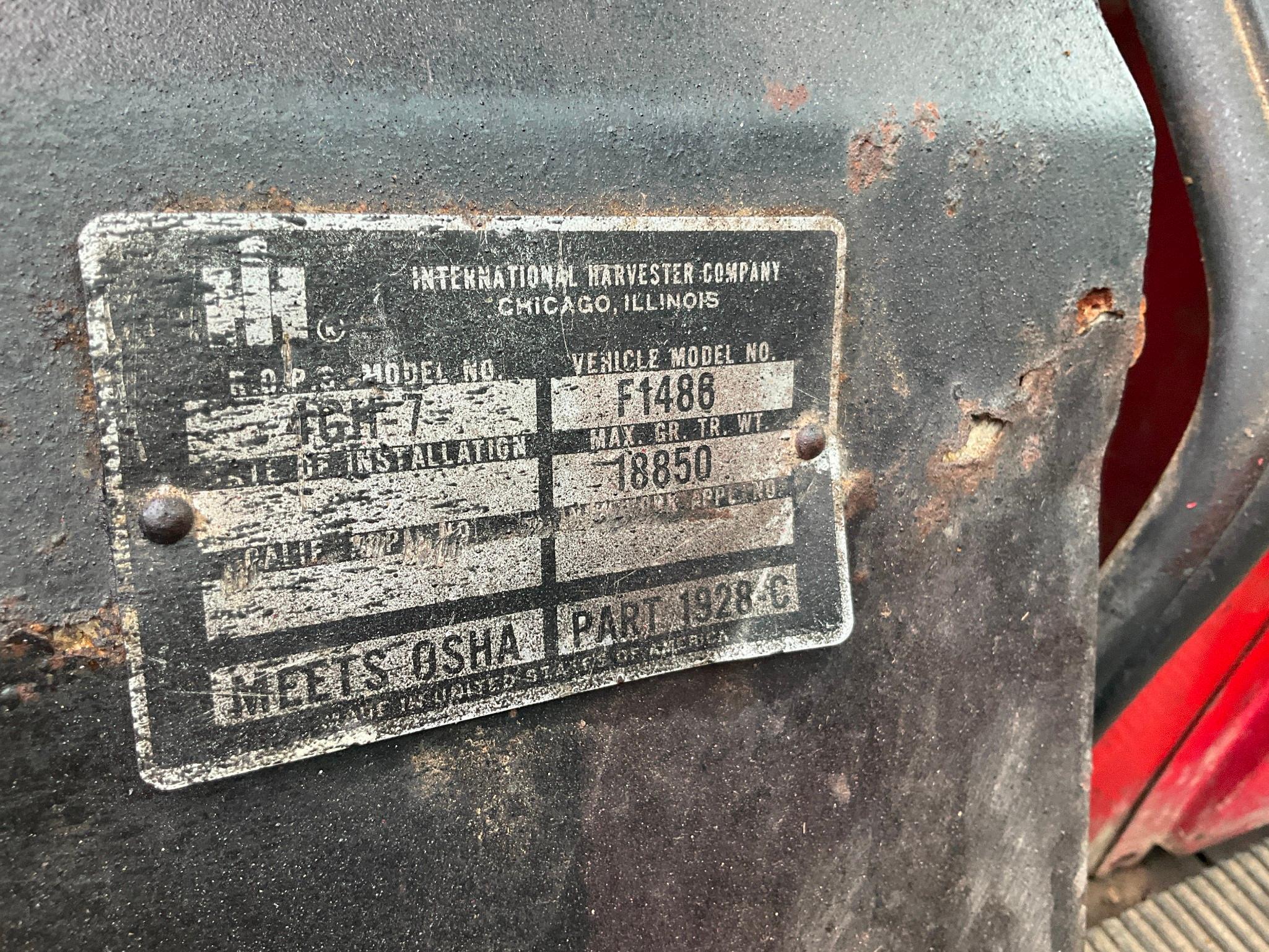 (Inv.51043) International F1486 Tractor, Cab, Heat/AC, Dual Hubs, Good TA, 8100 Hours