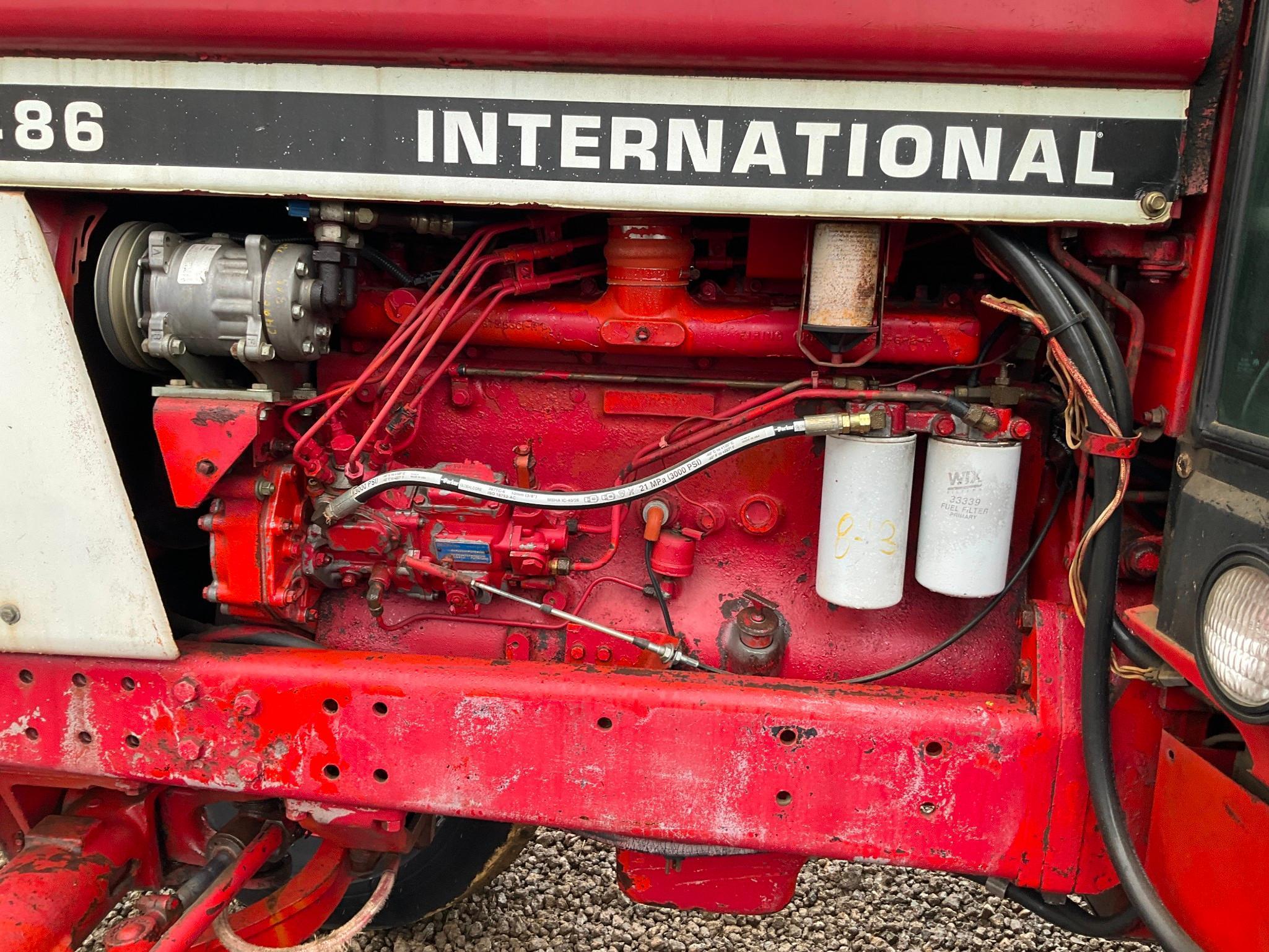 (Inv.51043) International F1486 Tractor, Cab, Heat/AC, Dual Hubs, Good TA, 8100 Hours