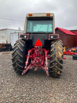 (Inv.51043) International F1486 Tractor, Cab, Heat/AC, Dual Hubs, Good TA, 8100 Hours