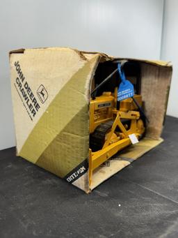 1/16 John Deere Crawler Dozer NIB Rough