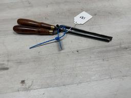 2 BUCK BROS. GOUGE CHISELS - 1/4" & 5/8"