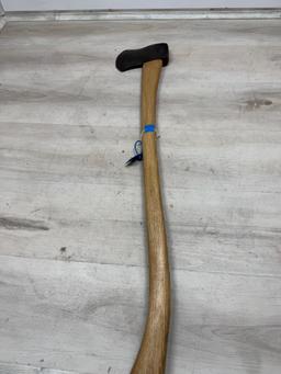 EMBOSSED AXE HS+B CO OUR VERY BEST (OVB)