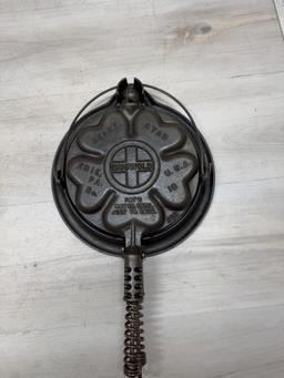 Griswold No. 18 Heart Star Cast Iron Waffle Iron w/ Low Base