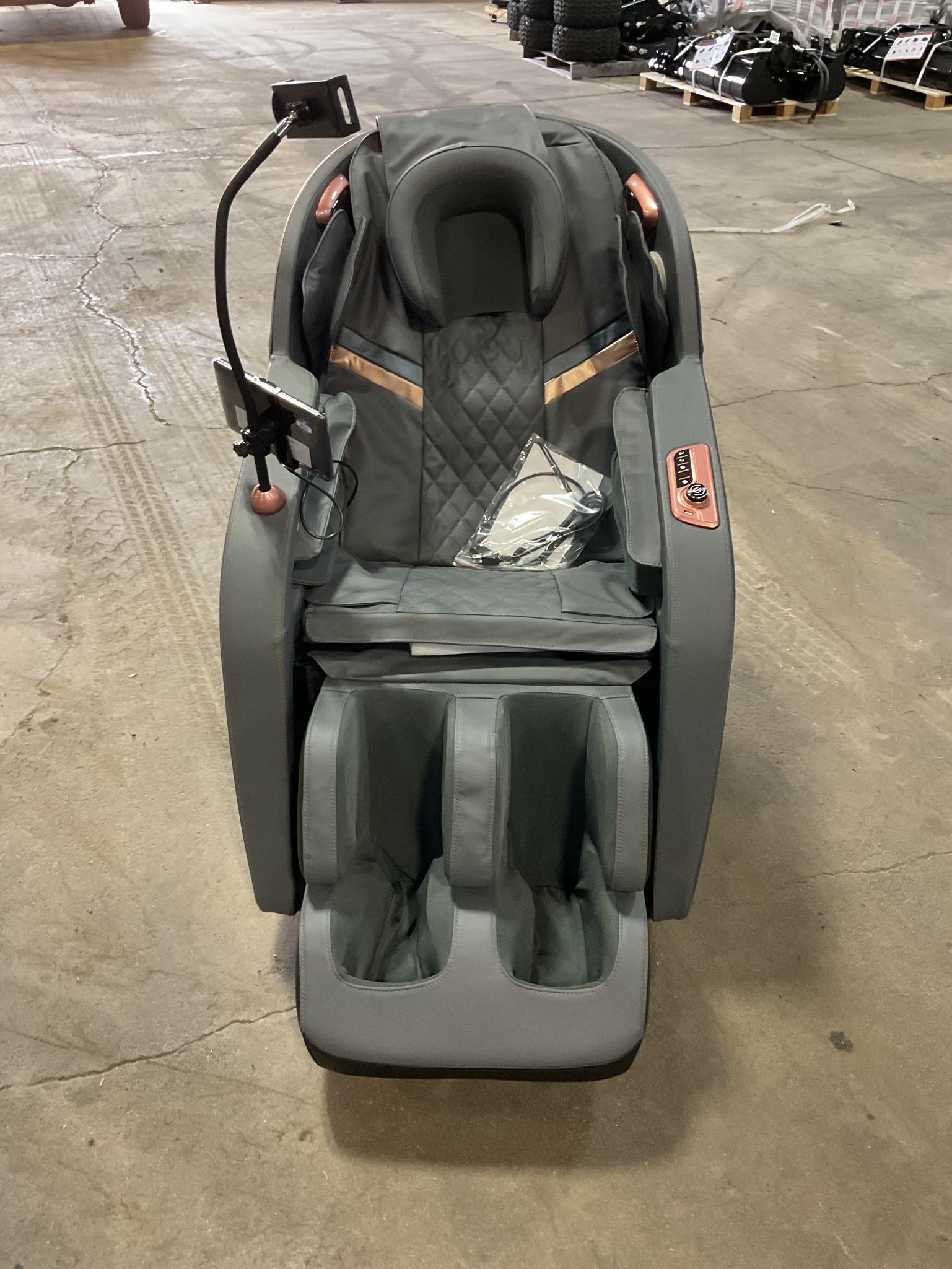 New Unused 2025 IR Model IRMC High End Massage Chair, AI Intelligent Voice Control, Large Screen