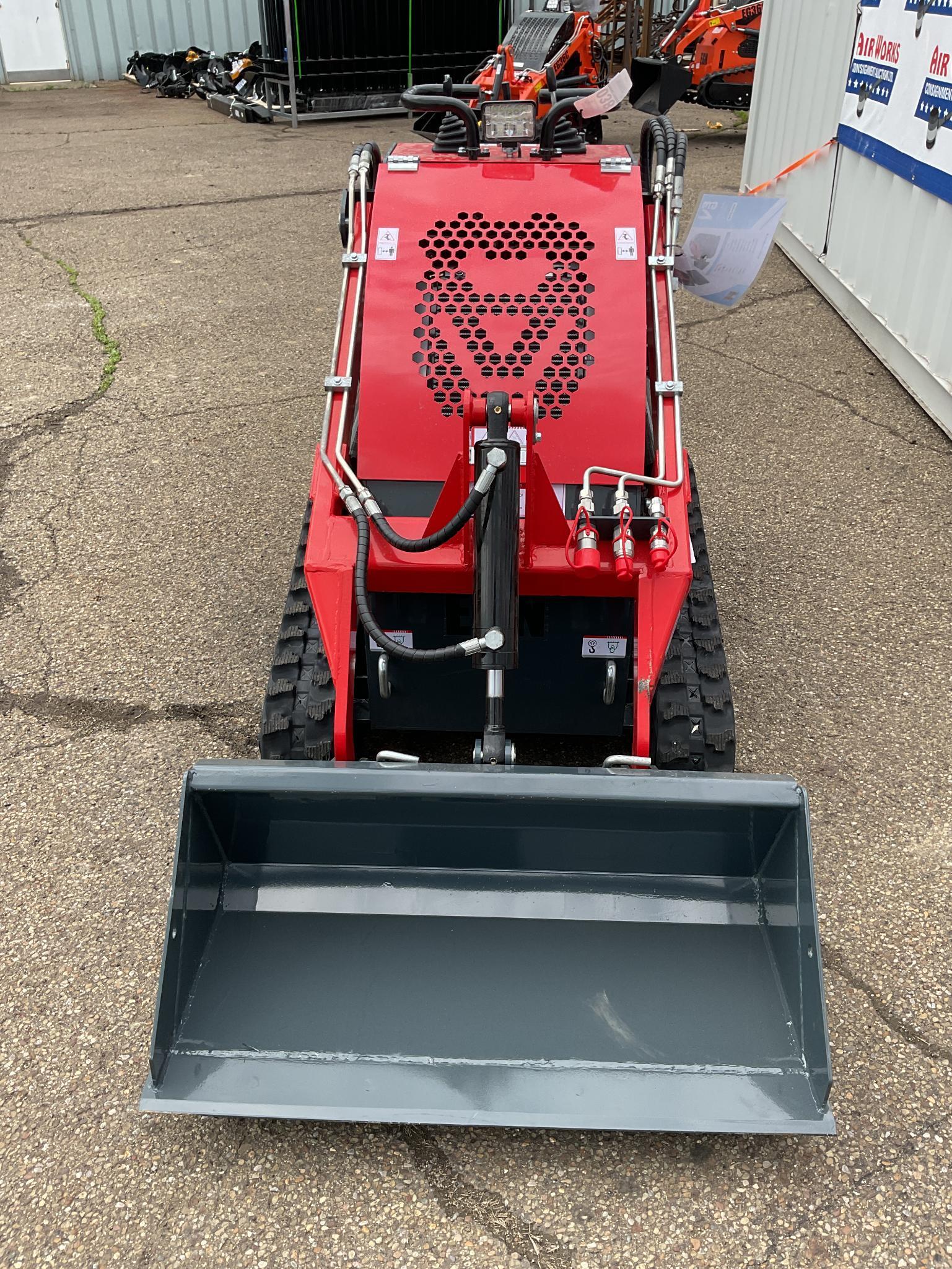 New Unused EGN Model EG360 Compact Track Loader, 13.5 Hp Gas Engine, 40" Bucket, Aux. Hydraulics