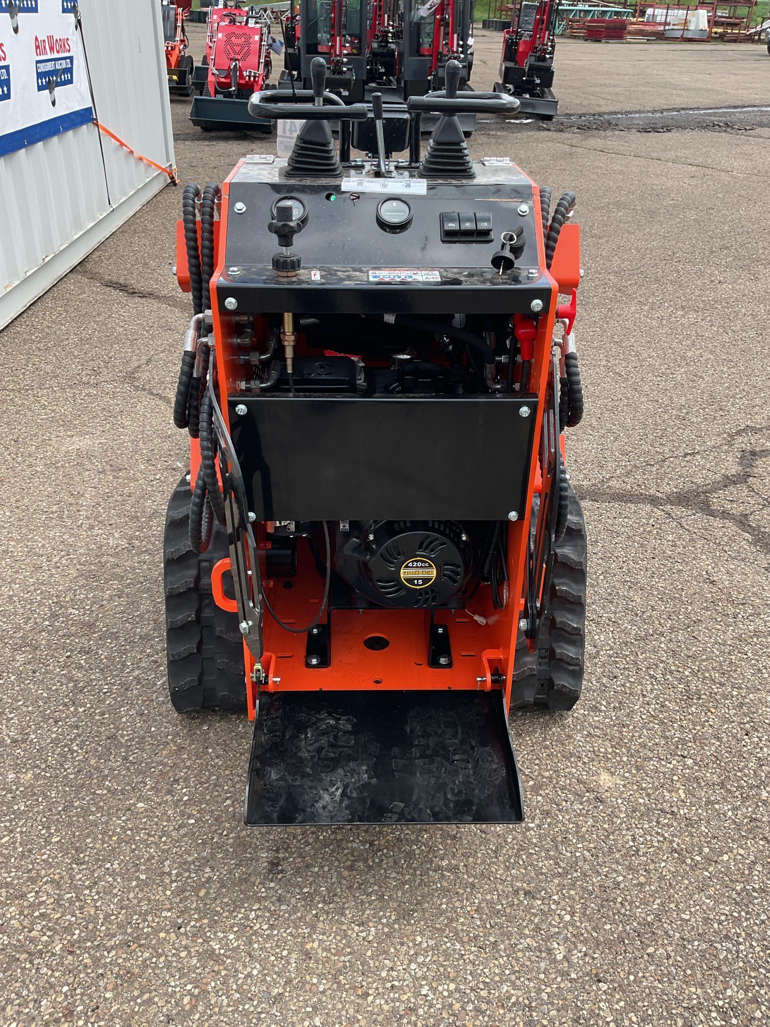 New Unused EGN Model EG36C Compact Track Loader, 15 Hp Gas Engine, 40" Bucket, Aux. Hydraulics