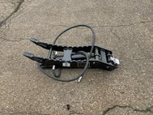 New Unused GIYI 3T Hydraulic Thumb Attachment To Fit Cat 3 Ton Excavator