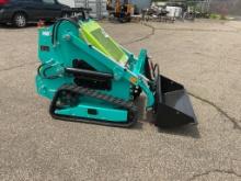 New Unused MMS Model MS36CJ Mini Tracked Skid loader, 13.5 Hp Gas Engine, 40" Bucket, Aux. Hydraulic