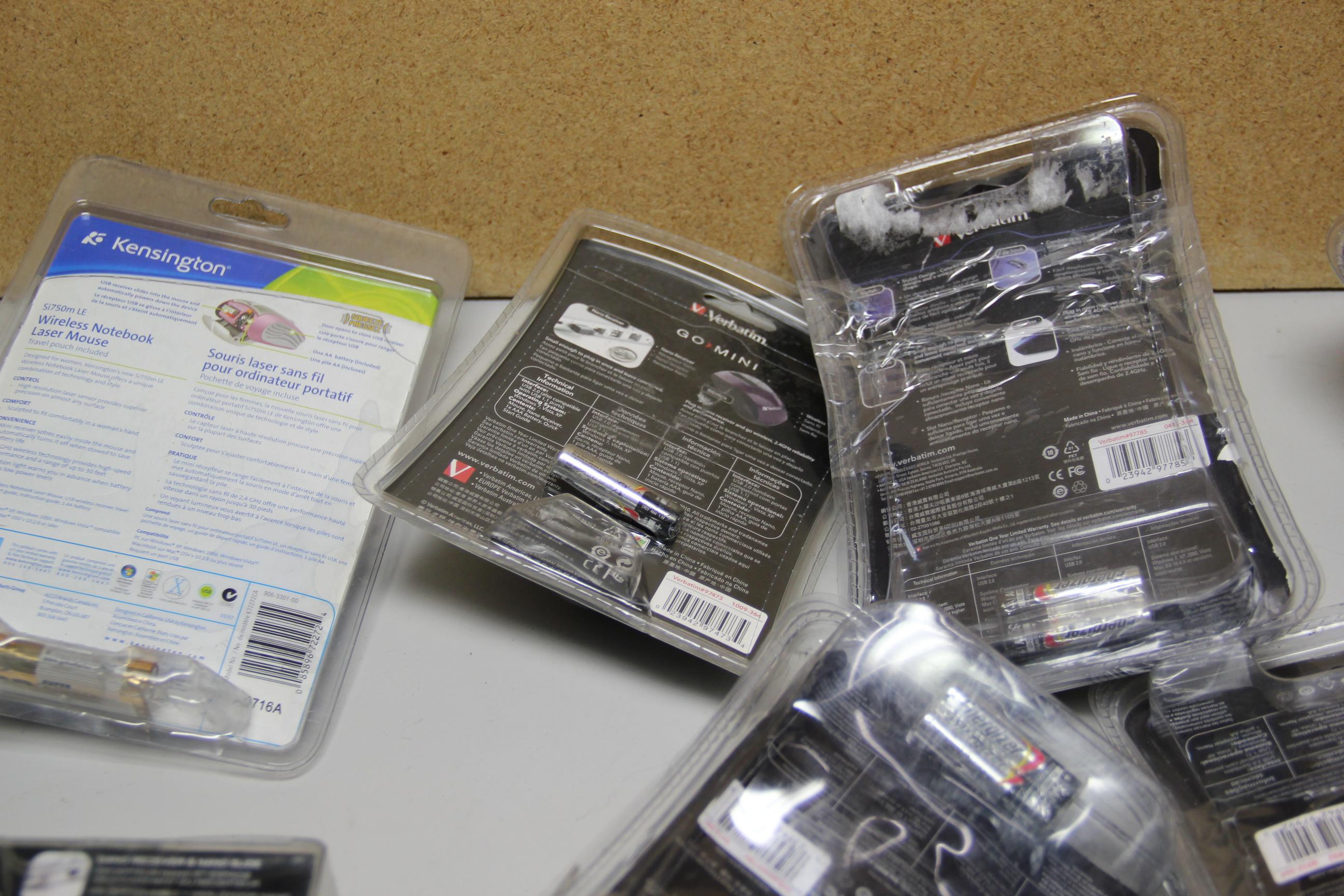 LOT OF WIRELESS COMPUTER MICE