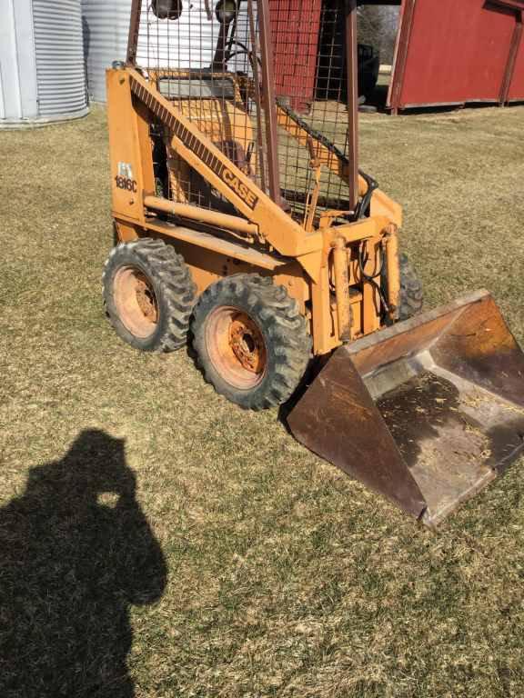 Case 1816 Skid Loader