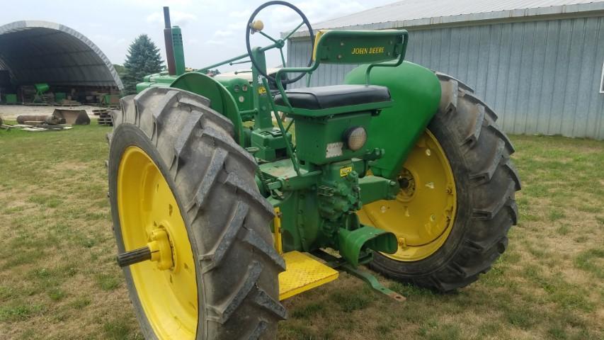 1951 John Deere B