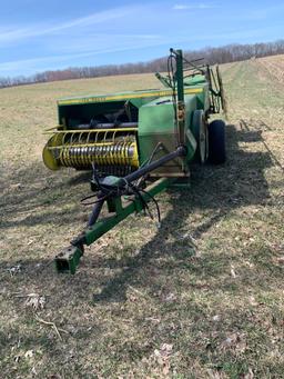 John Deere 336 Baler w/Kicker