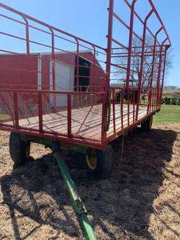 PEQUEA BALE WAGON