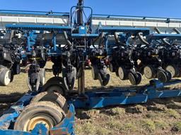 KINZE 3650 Planter