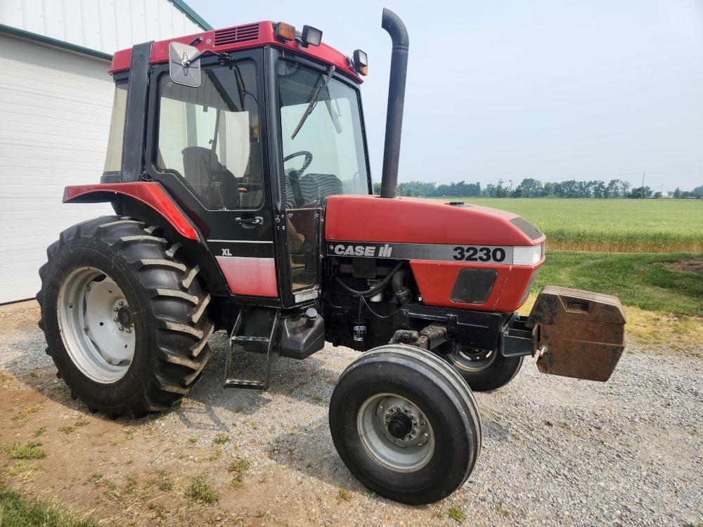 CASE IH 3230