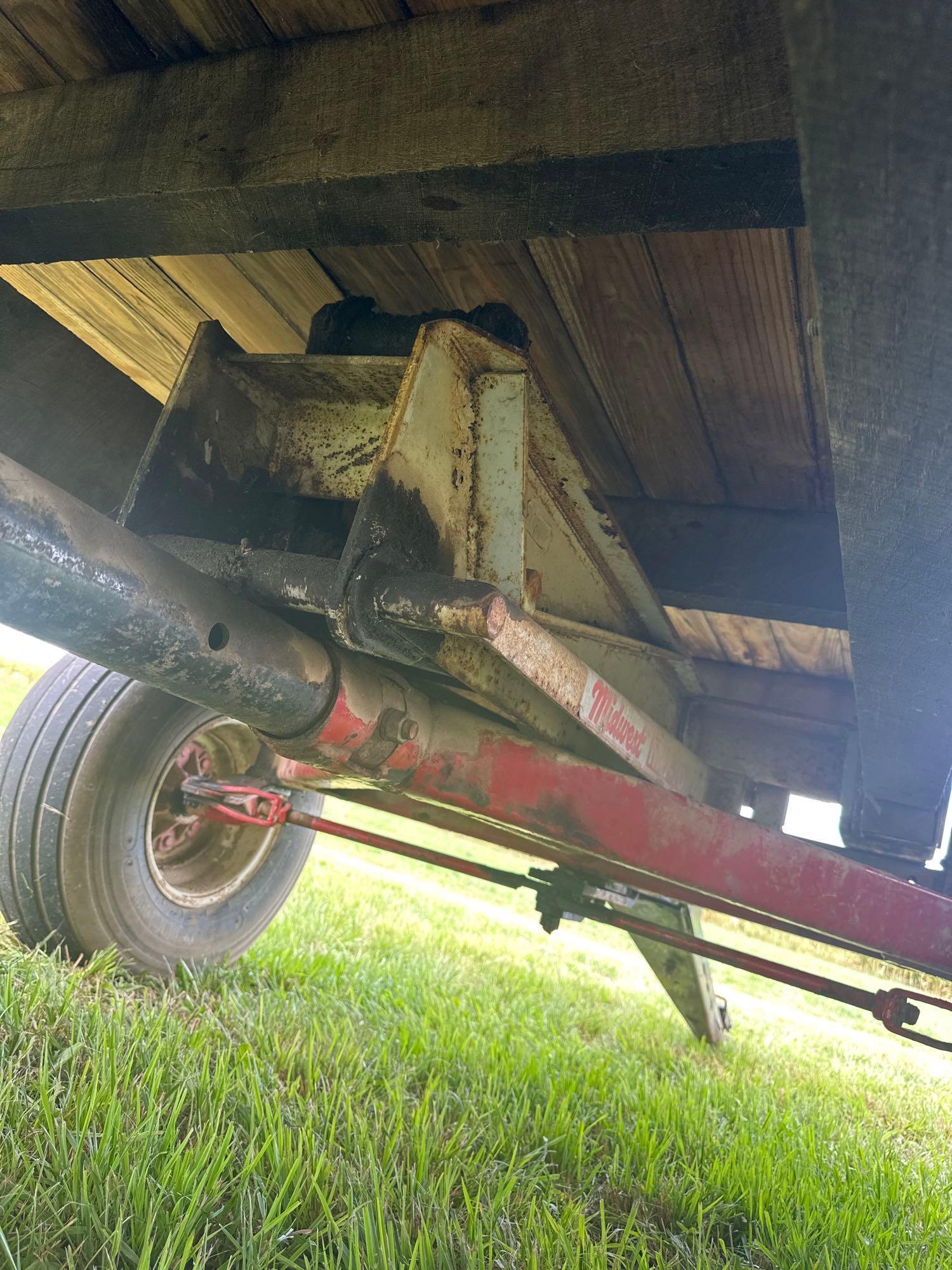 silage wagon