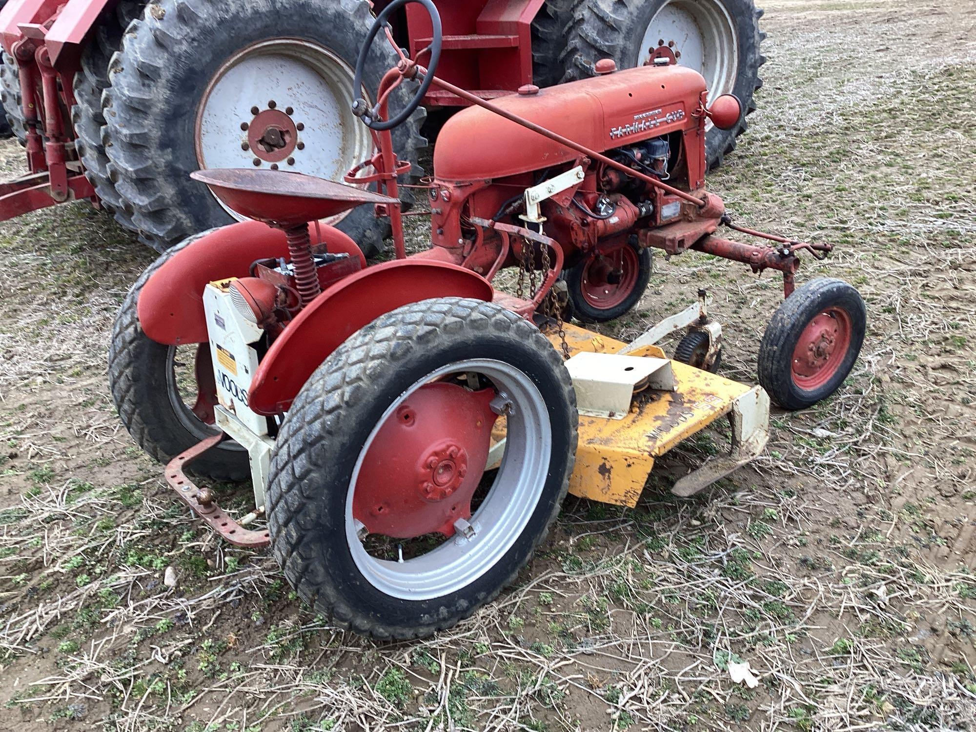 Farmall Cubw/mower