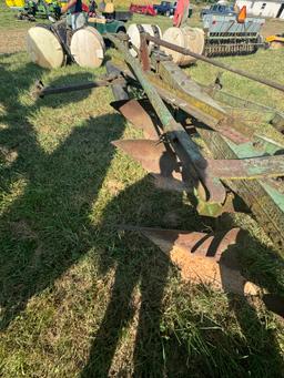 JOHN DEERE 4 BTM SEMI MOUNTED PLOW