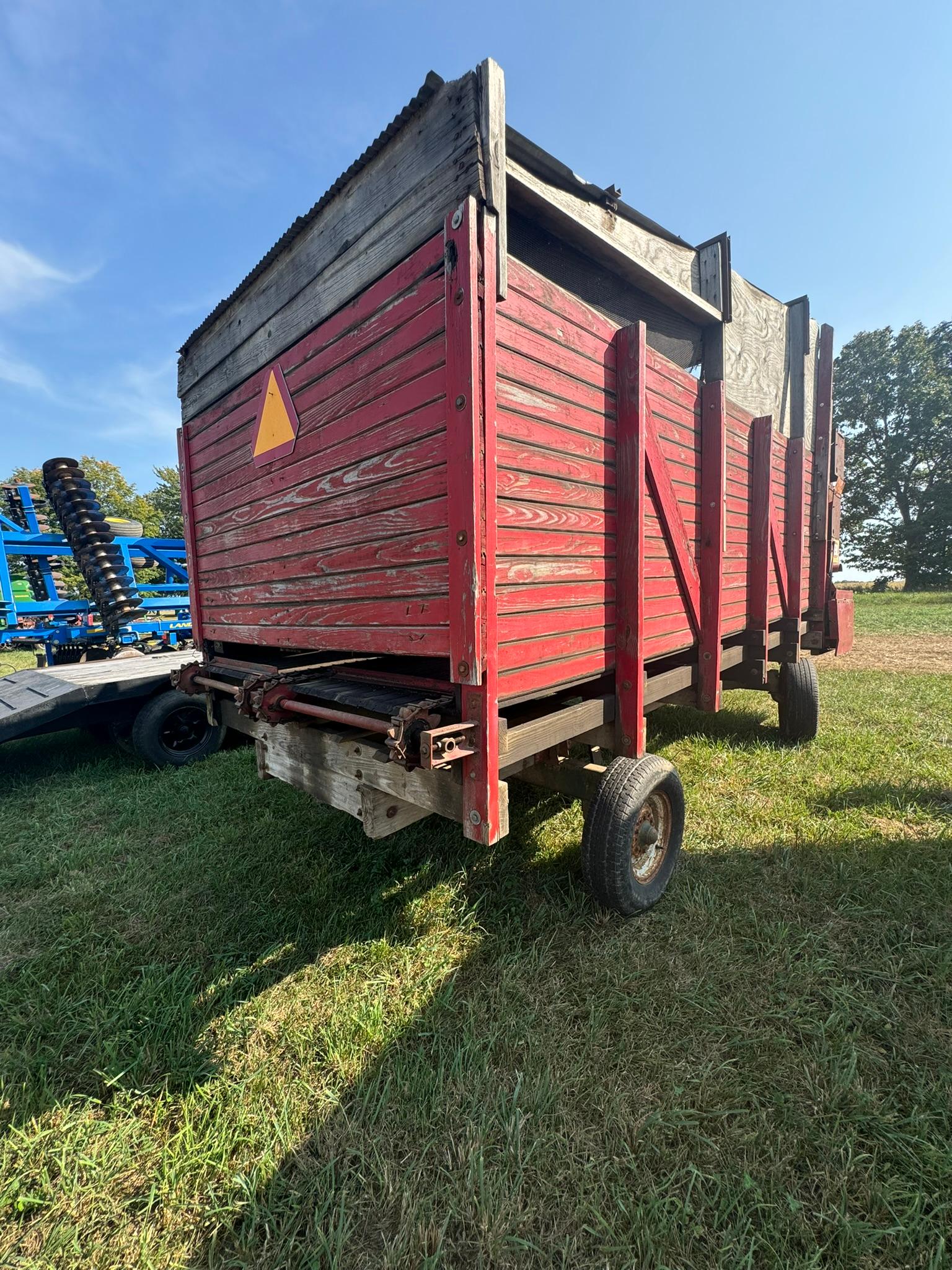 GEHL 3 BEATER FORAGE WAGON