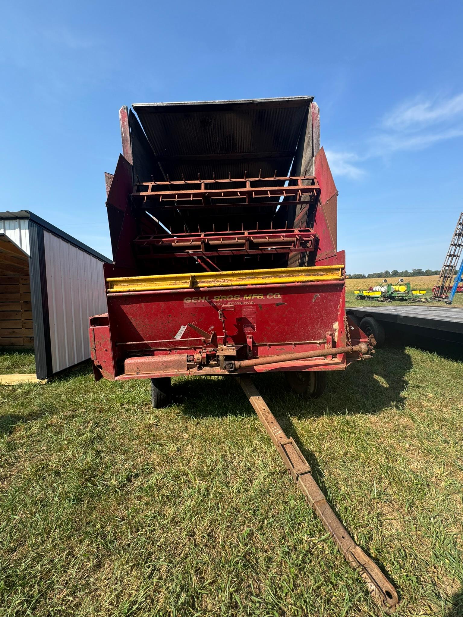 GEHL 3 BEATER FORAGE WAGON