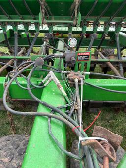John Deere 750 No Till Drill
