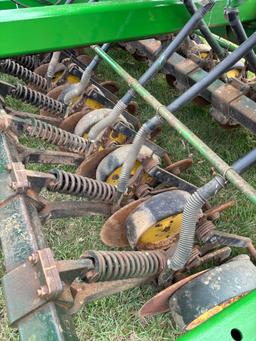 John Deere 750 No Till Drill