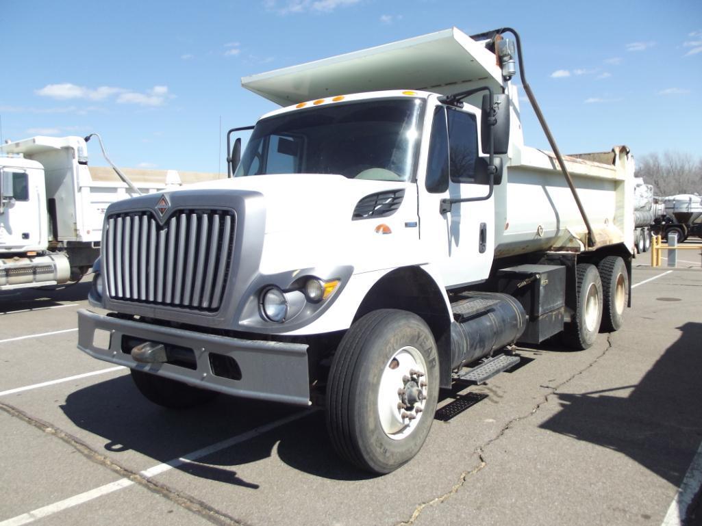 2009 IHC 7400 T/A Dump Truck, s/n...1htwgaat59j141810, max force dt eng, auto trans, od reads 83159